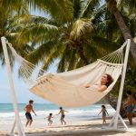 Classic Quilted Fabric Hammock with Spreader Bars - Extra-Large Double Hammock - Imagem 6