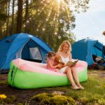 ⁦Oversized Inflatable Lounger with Built-in Pillow - Pink & Green Air Sofa Hammock for Festivals and Beach⁩ - الصورة ⁦5⁩