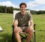 ⁦Oversized High-Back Folding Camping Chair - Portable Canvas Lounge Chair with Armrests⁩ - الصورة ⁦5⁩